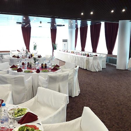 Hotel Łowecz Zewnętrze zdjęcie