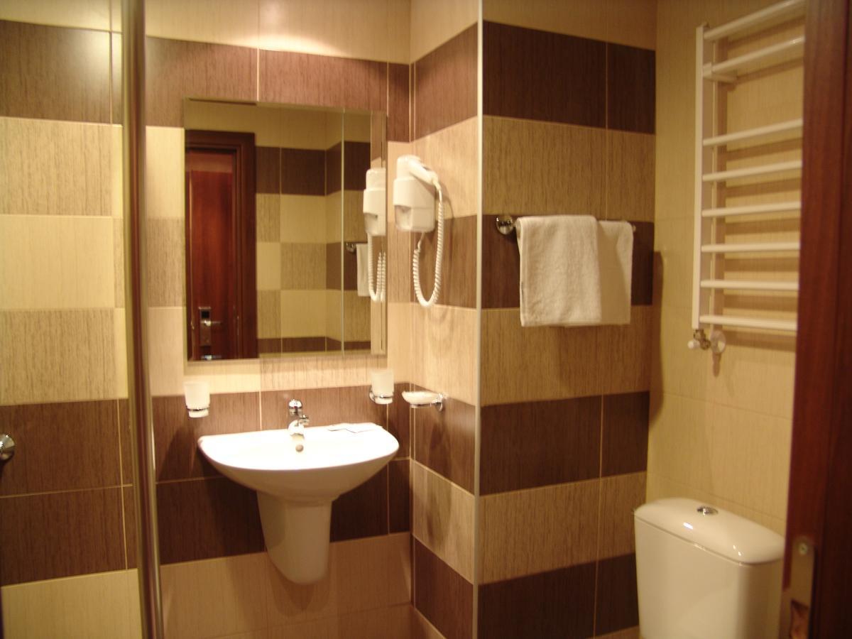 Hotel Łowecz Zewnętrze zdjęcie