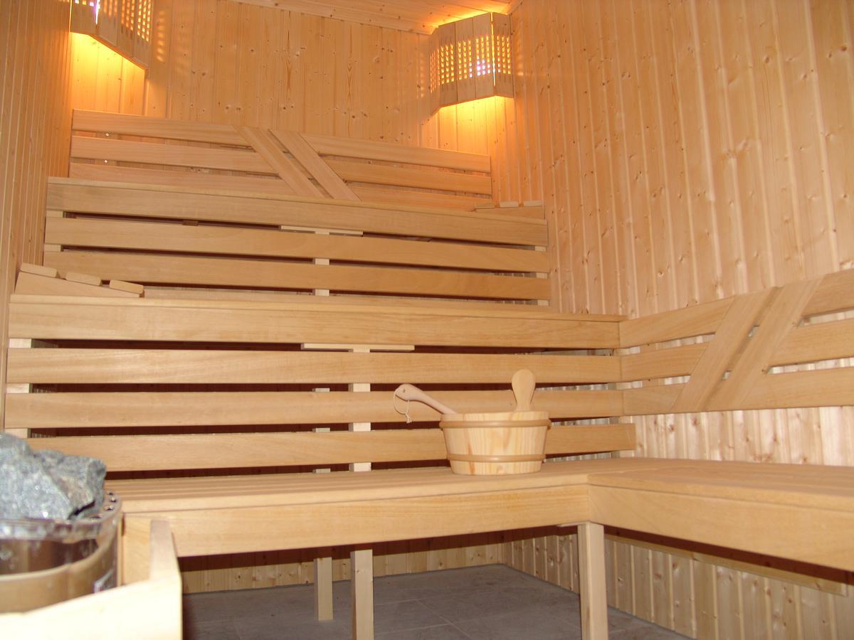 Hotel Łowecz Zewnętrze zdjęcie